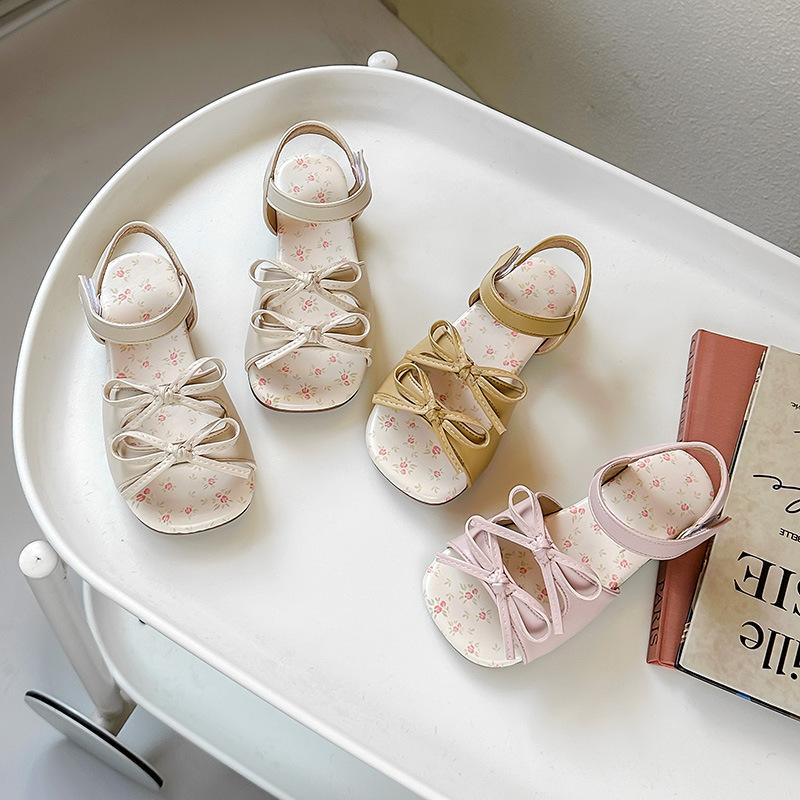 New Sandals Fashion Comfort Simple Girl Shoes Sweet Beach Soft Princess Shoes Flat  Exquisite Sweet Soft Anti Slip Kid Sandals