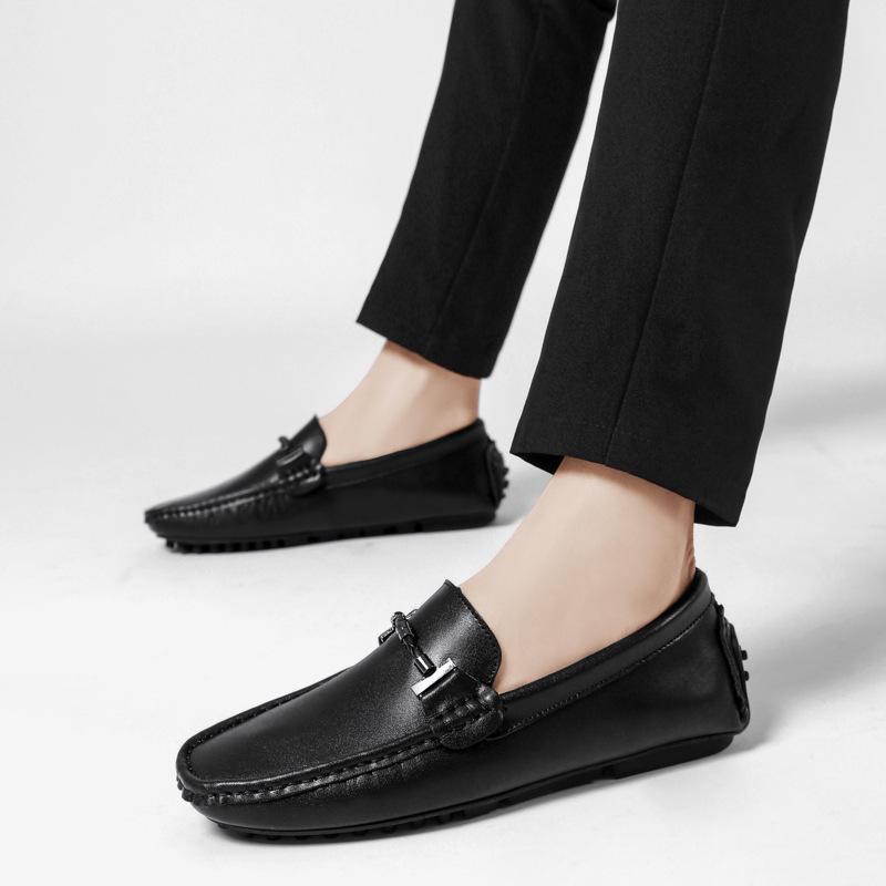 Men's Large Breathable Leather Loafers Slip-On Versatile Bean Shoes