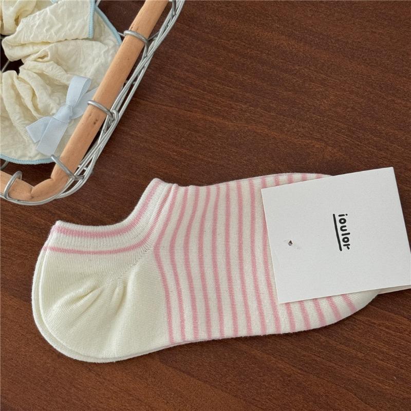 Female Summer Stripe Simple Socks Do Not Fall with Boneless Sweat Absorption Breathable Small Fresh Socks