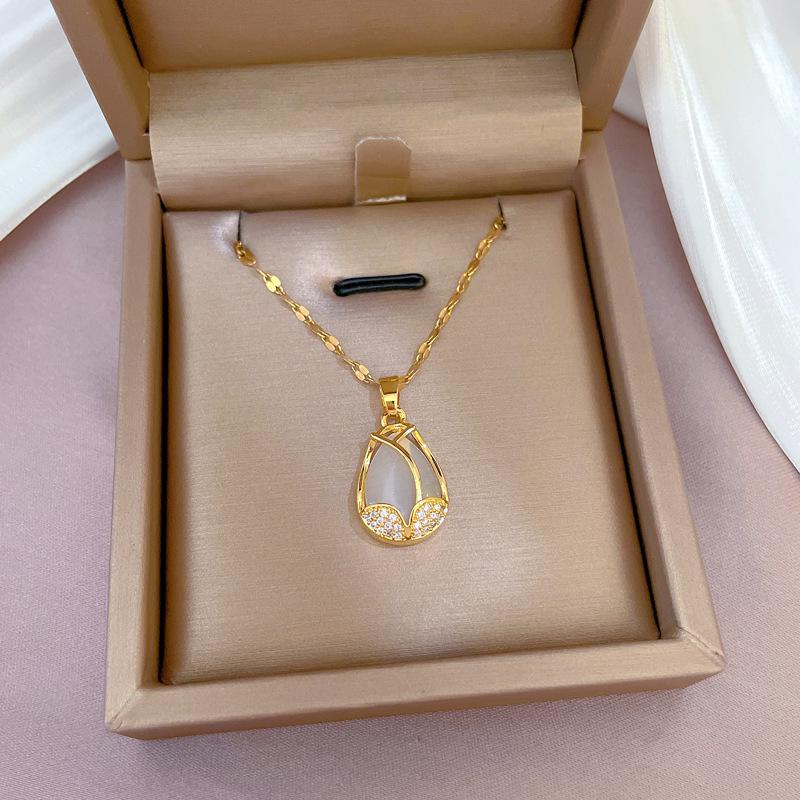 Titanium Steel Luxury Diamond Gold Micro-Inlaid Necklace for Women - Trendy Clavicle Chain