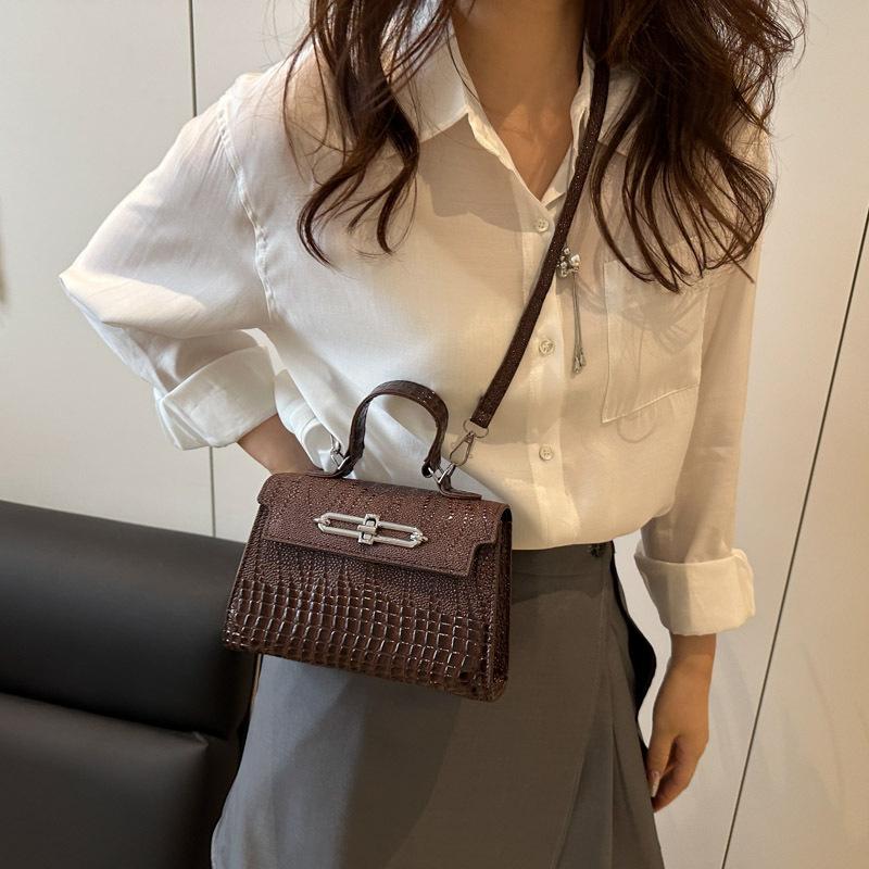 European and American retro shoulder bag women's bag stone pattern texture casual messenger bag this year's new small square bag women's bag
