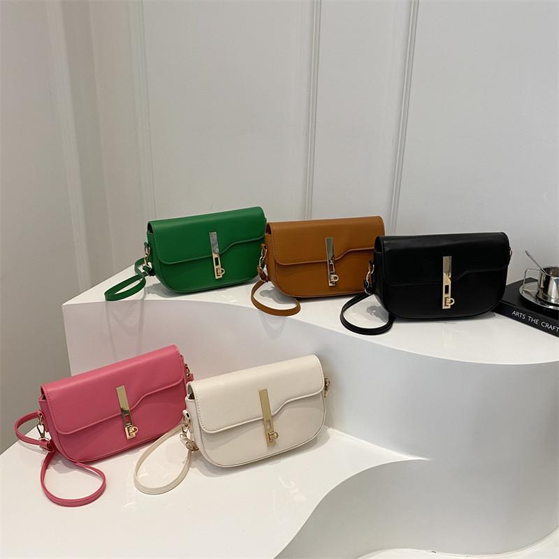 Chic Minimalist Saddle Bag For Women Stylish 2024 Trendy Shoulder Crossbody Handbag