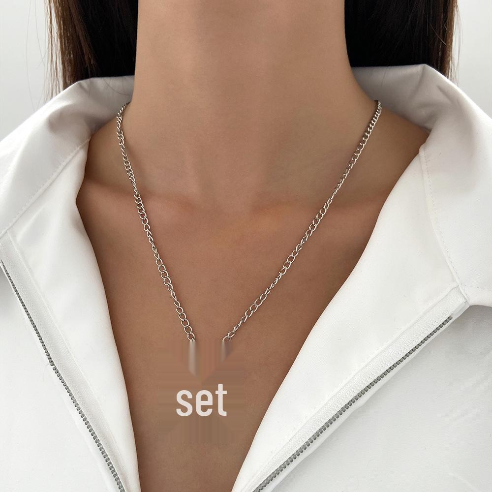 Halloween Spinnenstecker: Dunkler, dreidimensionaler Punk-Stil für einen coolen, ausgefallenen Look - Perfekt für europäische und amerikanische Fashionistas.