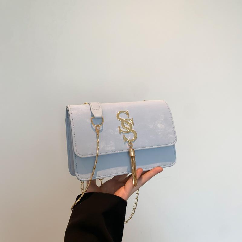 

2025 new popular fashion Korean version fringed texture shoulder messenger bag femininity small square bag синий