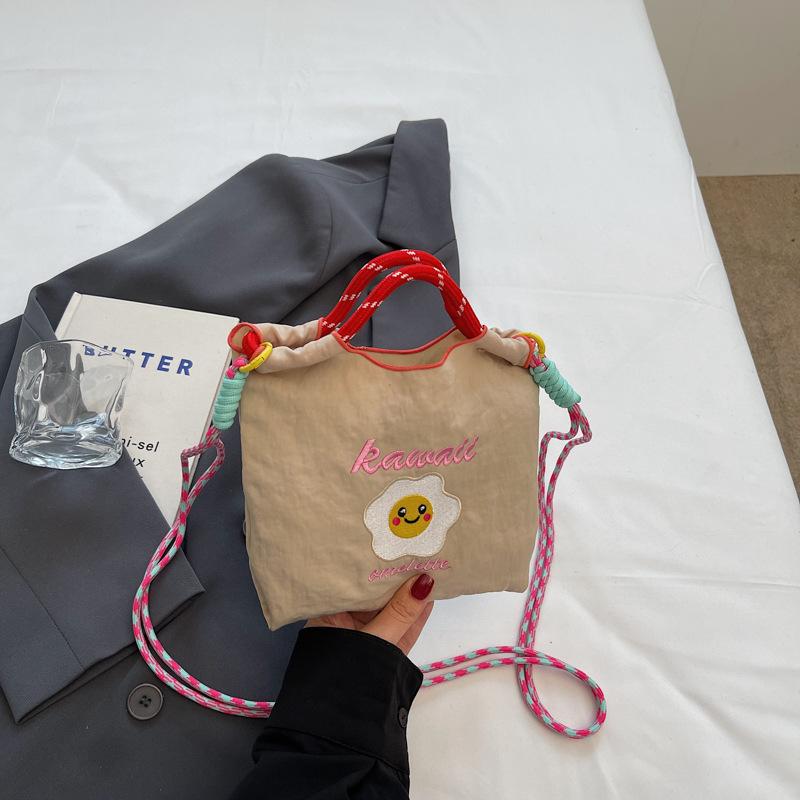 

2025 summer new Japanese casual personality small square bag women s fashion niche large capacity shoulder bucket bag tide хакі