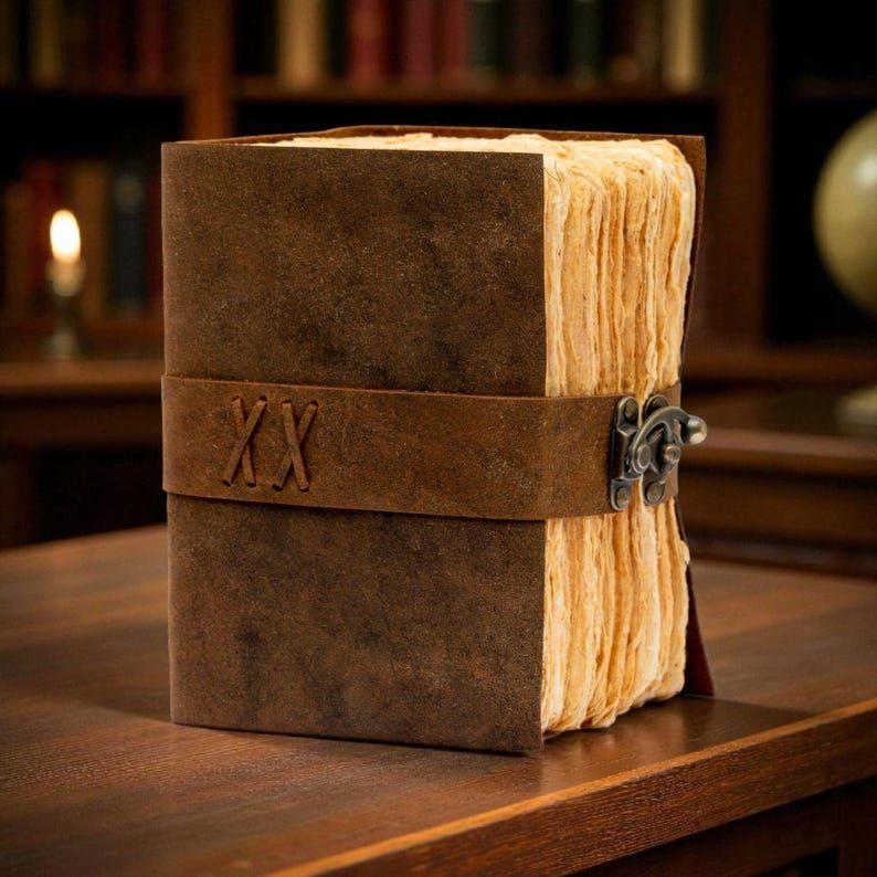

Large Leather Journal: Handmade Vintage Writing Notebook with Thick Paper 7 x 5 inch / 200 page
