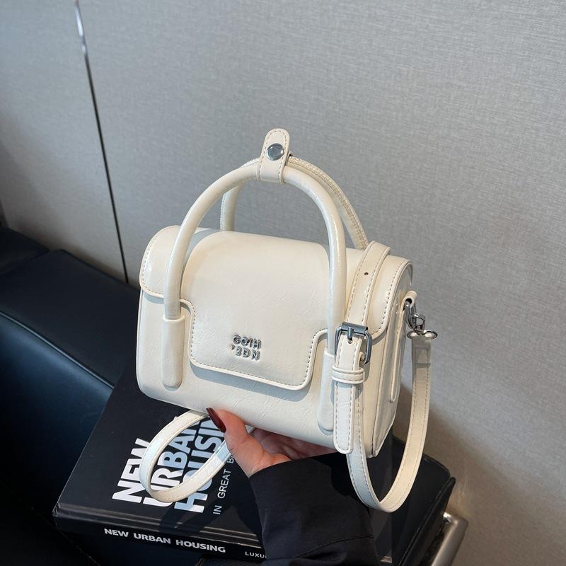 High-end small bag women's spring summer versatile new fashion messenger bag small square bag