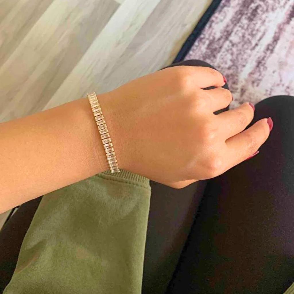 Elegantes Zirkonia-Baguette-Steinarmband – Anlaufgeschützter Edelstahlschmuck für Damen – Verstellbare Länge 16-18cm