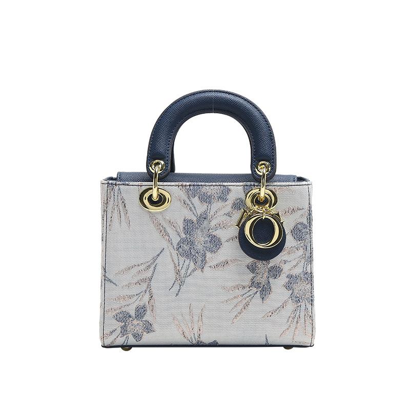 Fashionable and High-end Daifei Handbag, New Niche Light Luxury Handbag