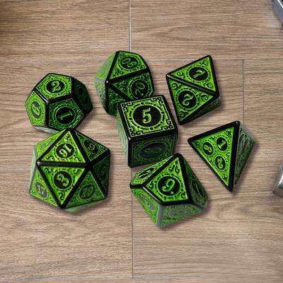 Set da 7 Dadi Poliedrici Rosso/Bianco/Blu/Giallo/Verde Set di Dadi Dadi per Gioco di Ruolo per RPG MTG Gioco da Tavolo