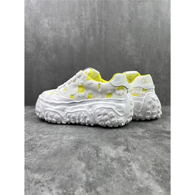 Letnie nowe wygodne i oddychające buty sportowe na grubej podeszwie z postrzępionego materiału codzienne buty typu "dad shoes" gl