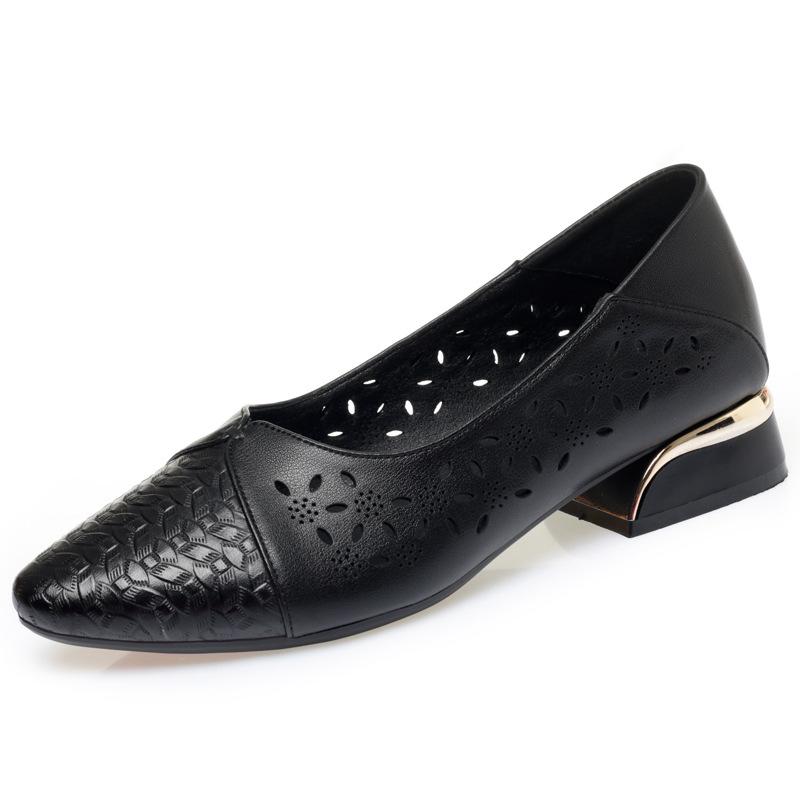 Plus Size 35-43 Breathable Cutout Floral Genuine Leather Shoes Women Flats 2025 Spring Summer Square Heels Shoes for Mom Daily