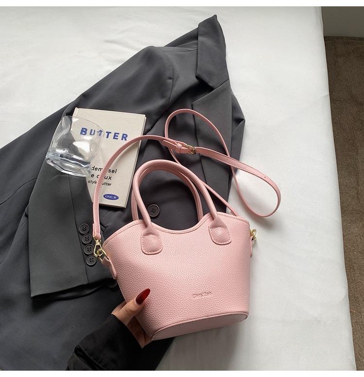 Retro high-end handbag women's 2025 new Korean version trendy fashion bucket bag niche messenger bag