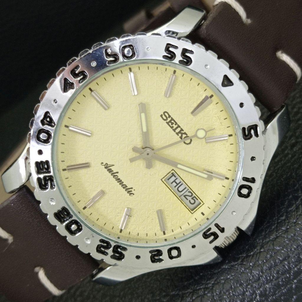 

КОЛЛЕКЦИОННЫЕ МУЖСКИЕ ВИНТАЖНЫЕ ЧАСЫ SEIKO AUTOMATIC JAPAN С КРЕМОВЫМ ЦИФЕРБЛАТОМ a500820-5 R154-a500820