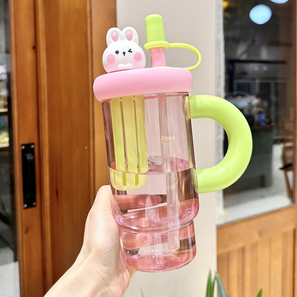 Water Bottle Girl High Design Portable Straw Cup With Heat Resistant Material For Outdoor Use
