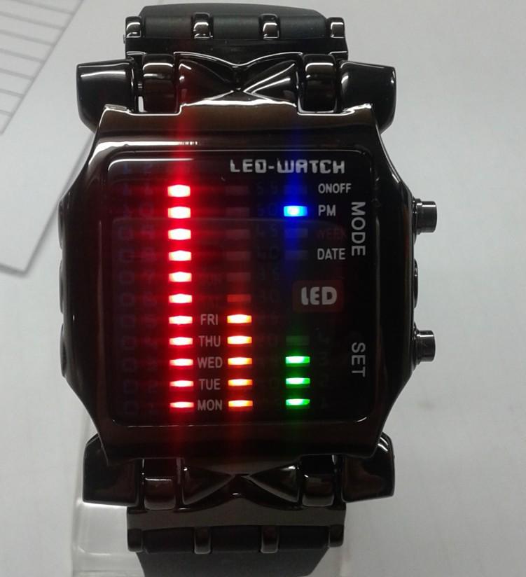 Trendy Men s Binary LED Crab Watch - Sleek, Fashionable Design
