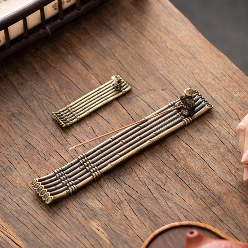 Fisherman Fishing Line Incense Holder: Indoor Tea Ceremony Ornament, Alloy Incense Burner Base.