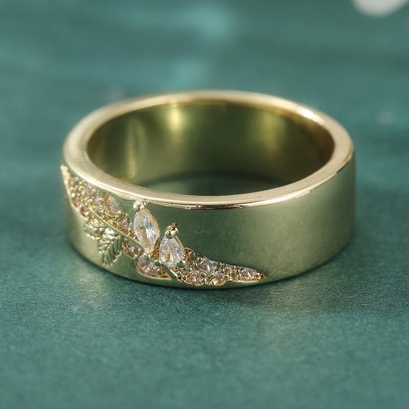 Aesthetic Inlaid White CZ Women's Ring Trendy Gold Color Hand Carving Leaves Daily Wear Party Jewelry Anniversary Gift