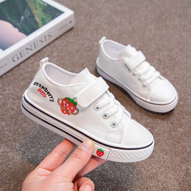 Bao, the shoes that mothers are wearing for their children are comfortable and versatile. 5-year-old spring and autumn leisure children are 11 yea