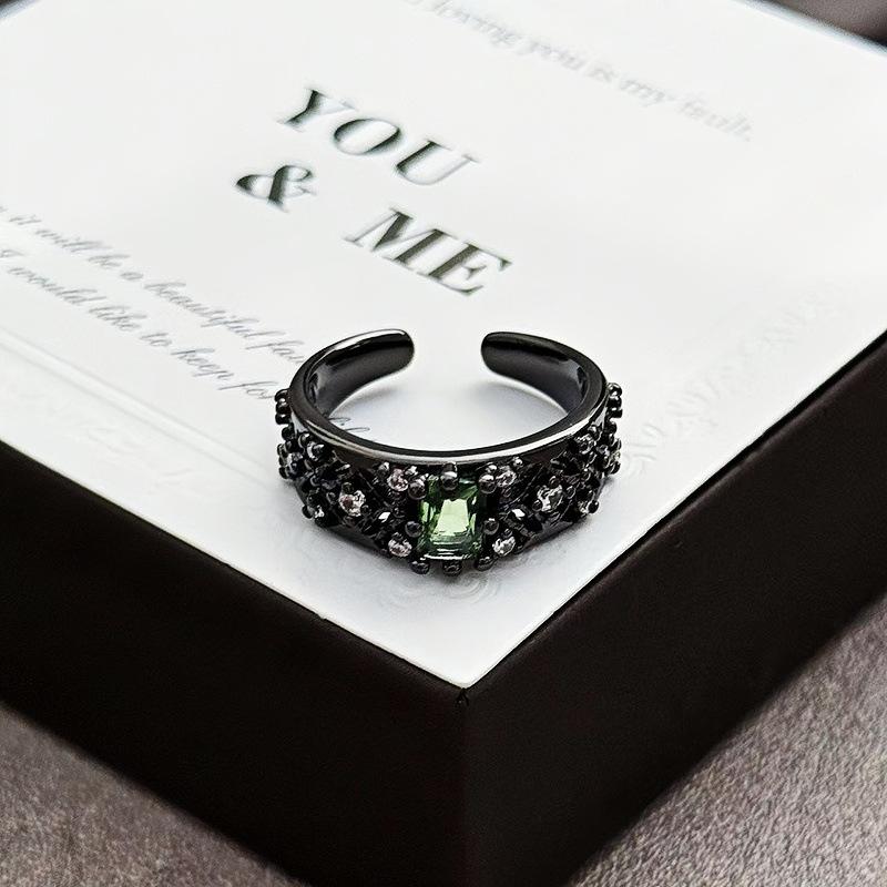 Wind Dunkelgrün Diamant Unregelmäßiger Bogen Mode Offener Ring Geschlechtsneutral Wind Leichter Luxus Punk Ring Frauen