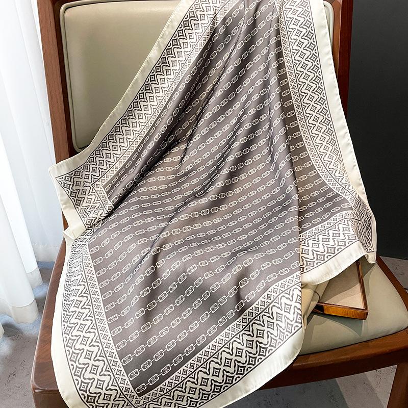 

Популярный солнцезащитный платок-бандана стиль дорожный шелковый шарф мода 70X70 см принт косынка четыре сезона пляжные квадратные шарфы 70X70CM