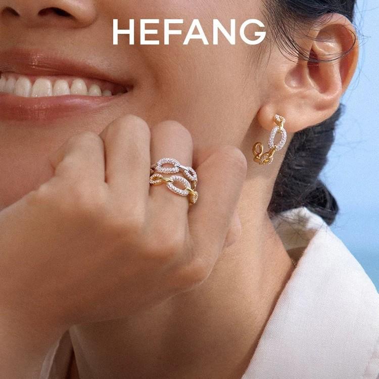 HEFANG Light Luxury Women's Chain Earrings - Fashionable and Versatile for Commuting or Dating, High-End Feel Ear Stud Accessories.