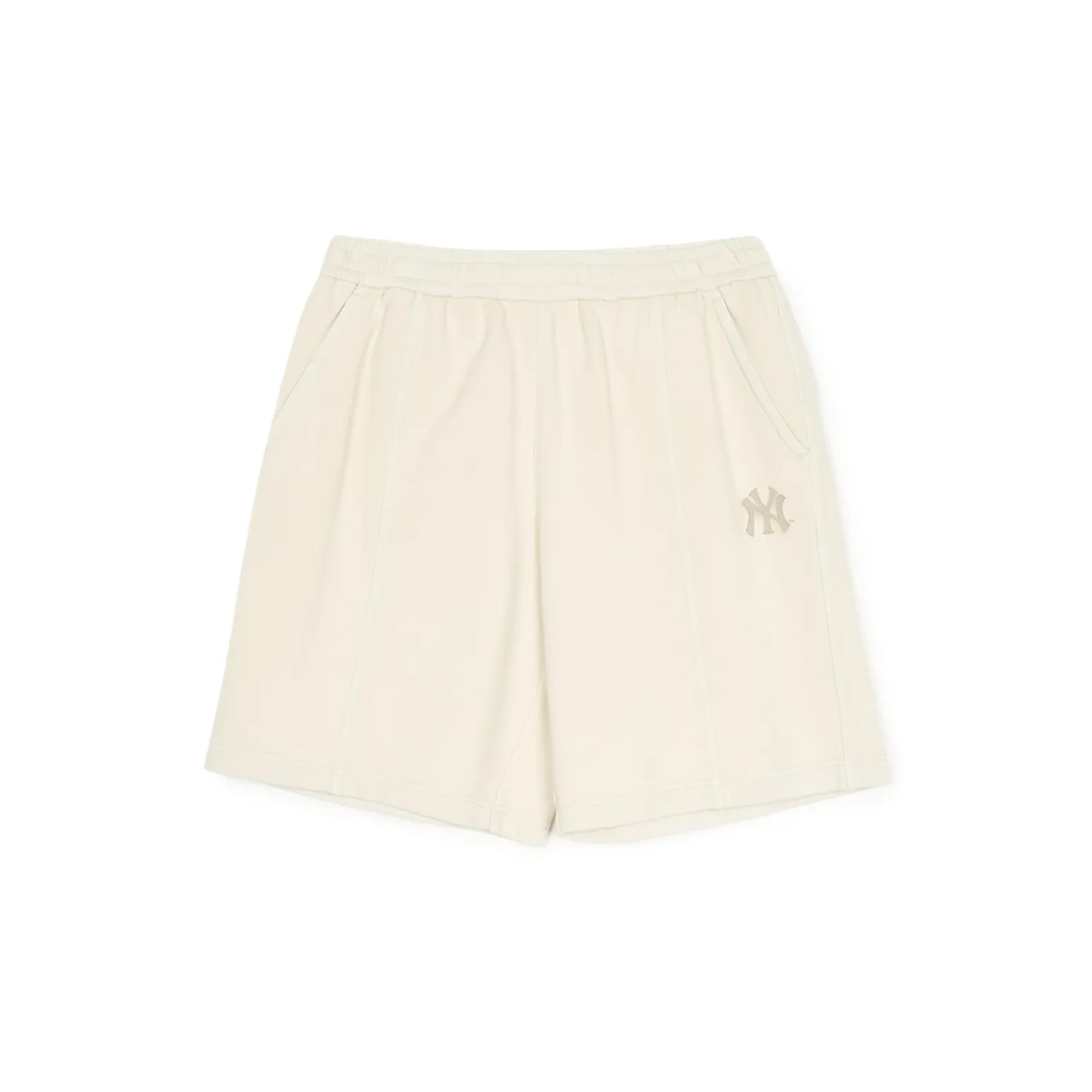 

New MLB New York Yankees Basic Collection SS25 Casual Shorts Women s Beige 3ASPB2053-50SAM XXL