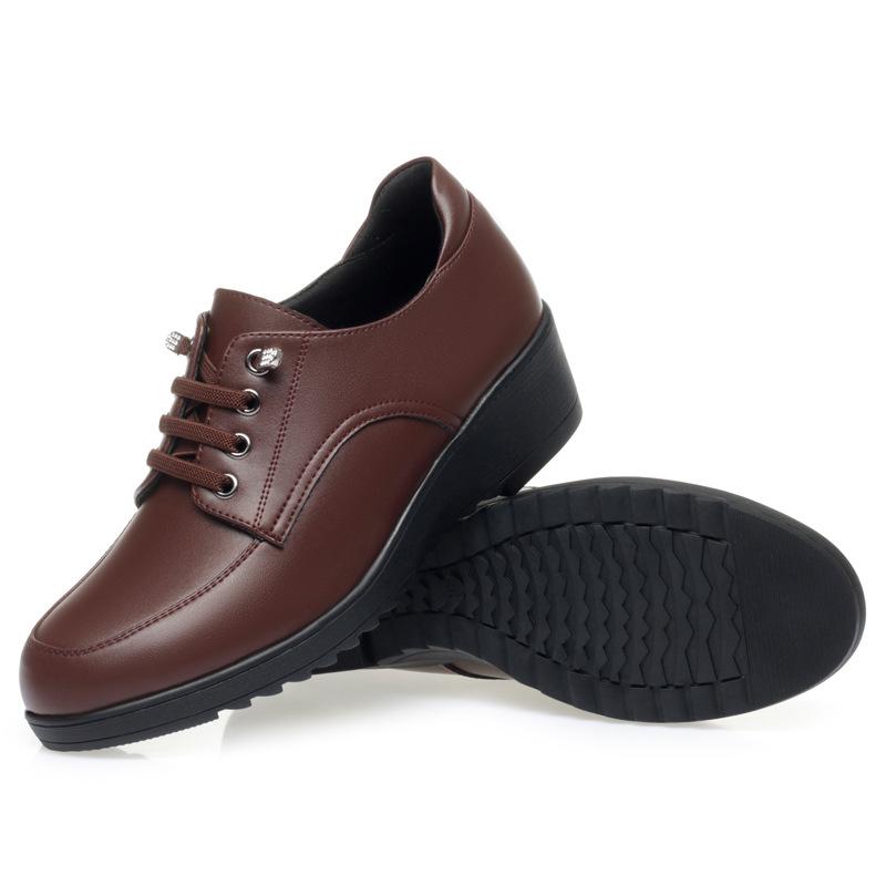 Fashion Women Sneakers Women Comfortable Slip on Shoes Woman Soft Leather Wedge Single Casual Shoes Mother High Heels Shoes