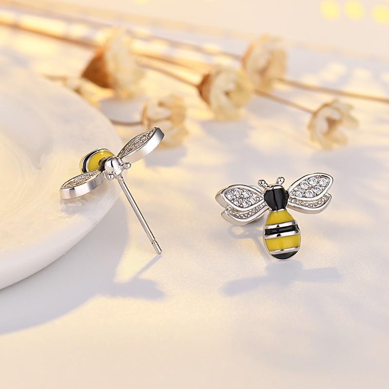 2026 Plated Sterling Silver New Popular Jewelry Women's Korean Version Bee Collarbone Chain Short URL Korea Qixi Festival Small Gift