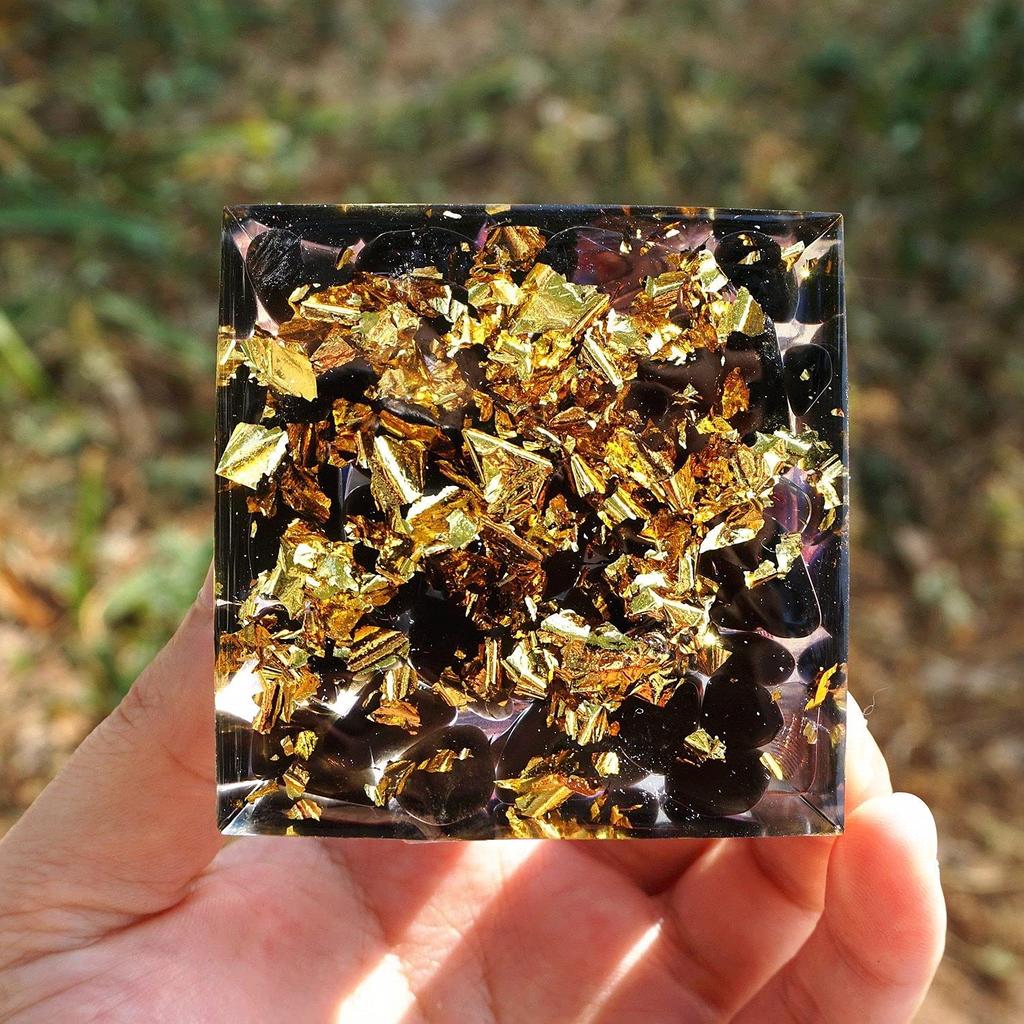 Orgonite Pyramid 60x60mm Natural Stone Pyramid 7 Chakras Power Stone Ornament Purification Crystal Energy Love Luck Marriage Luck Relationships Interp