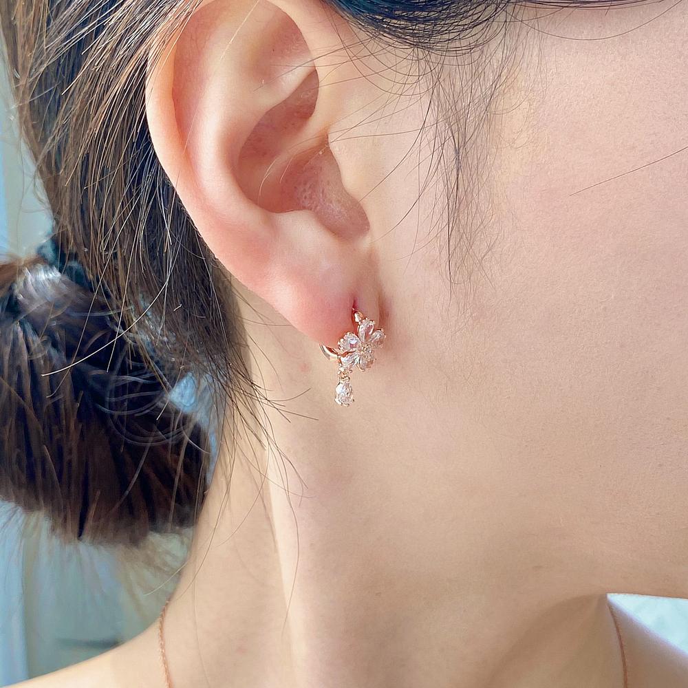 Monograph Kalia Earrings Mger032S 14K Gold Plated (Rose Gold + White Cubic Zirconia)