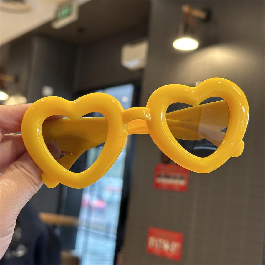 New Kids Sunglasses Baby Sunglasses Chubby Bread Heart-Shaped Sunglasses Adorable and Cool Stylish Photo Sunglasses UV400