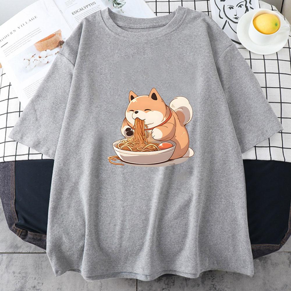 Shiba Inu Enjoying RaUnisex Graphic Tshirt Women Clothes Summer Funny Japanese Noodle Harajuku Print Shirt Kawaii Cat Fashion Tops
