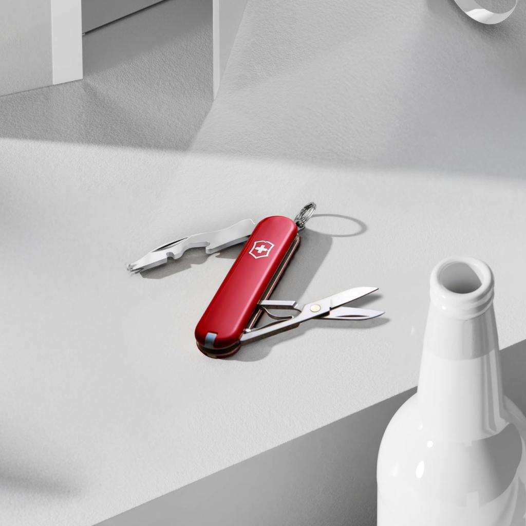VICTORINOX JetSetter Knifeless Bladeless with Screwdriver and Bottle Opener Swiss-Made Multi-Tool [0.6263-012]