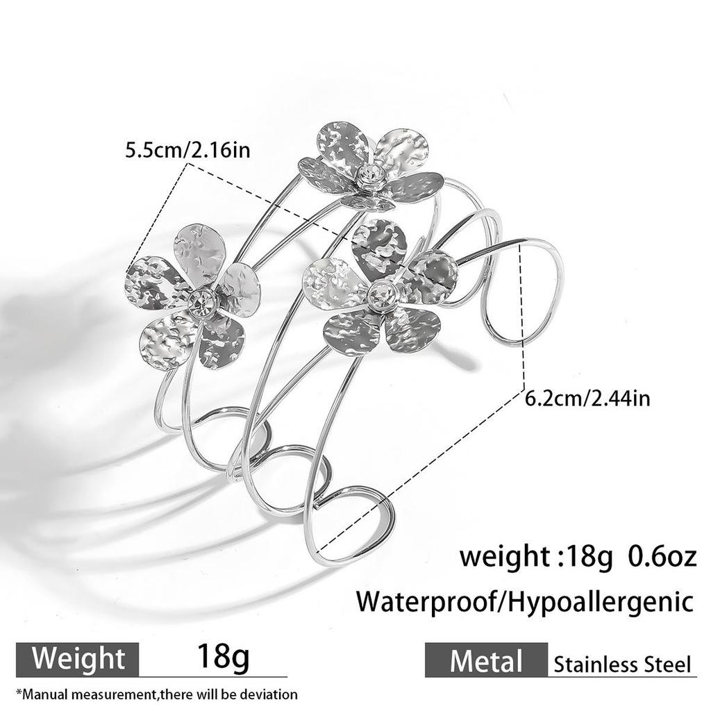 European & American Ocean Style Stainless Steel Bracelet with Starfish, Seashell, Coral Flowers, and Natural Stone Bangle Hand Jewelry.