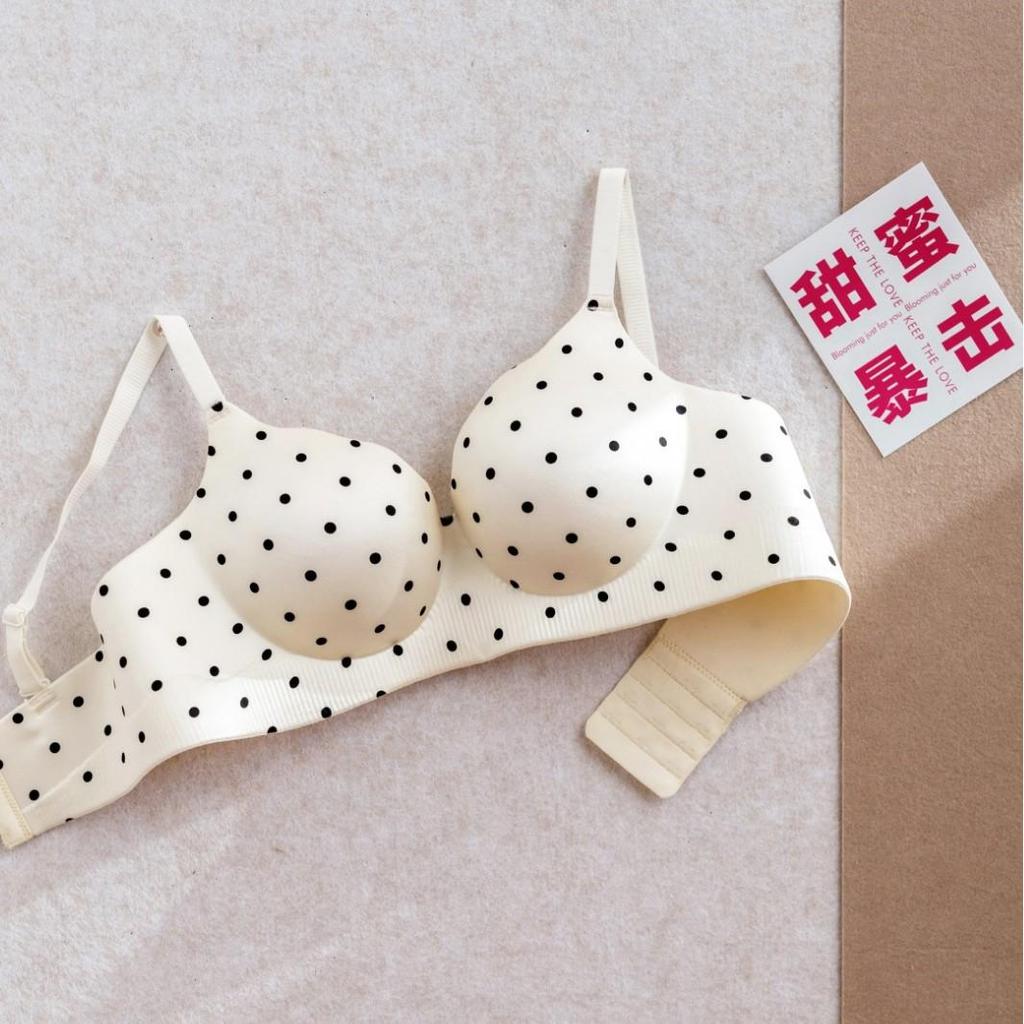 Seamless Wireless Push-Up Bra for Women with Small Busts - Anti-Sagging, Comfortable Fit