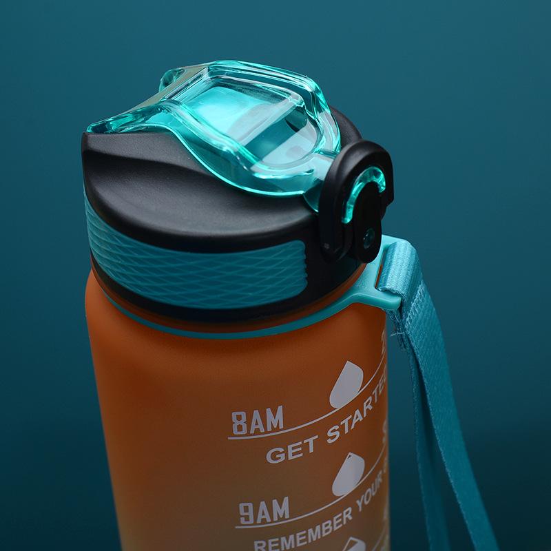 Gradient Plastic Sports Water Bottle with Bounce Lid - Large Capacity for Students & Outdoor Fitness