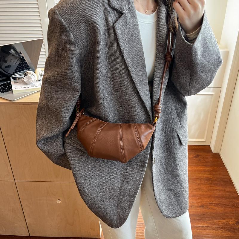 Faux Leather Moon Shape Shoulder Bag for Women Fashionable Crossbody Bag with Knotted Handle Design