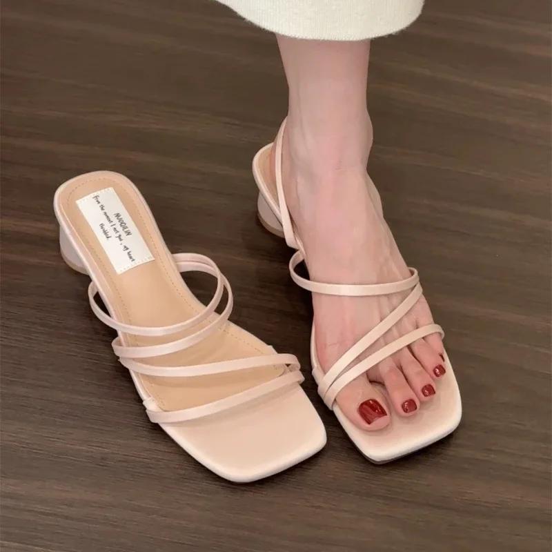 Fashion Women's Slippers Summer Outdoor Beach Sandals Luxury Designers Wearing Women's Shoes Slideshow Zapatos De Mujer Chanclas Mujer