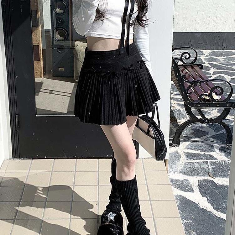 High-Waisted Bowknot Woolen Pleated Mini Skirt for Petite Women - Winter Anti-Exposure Design