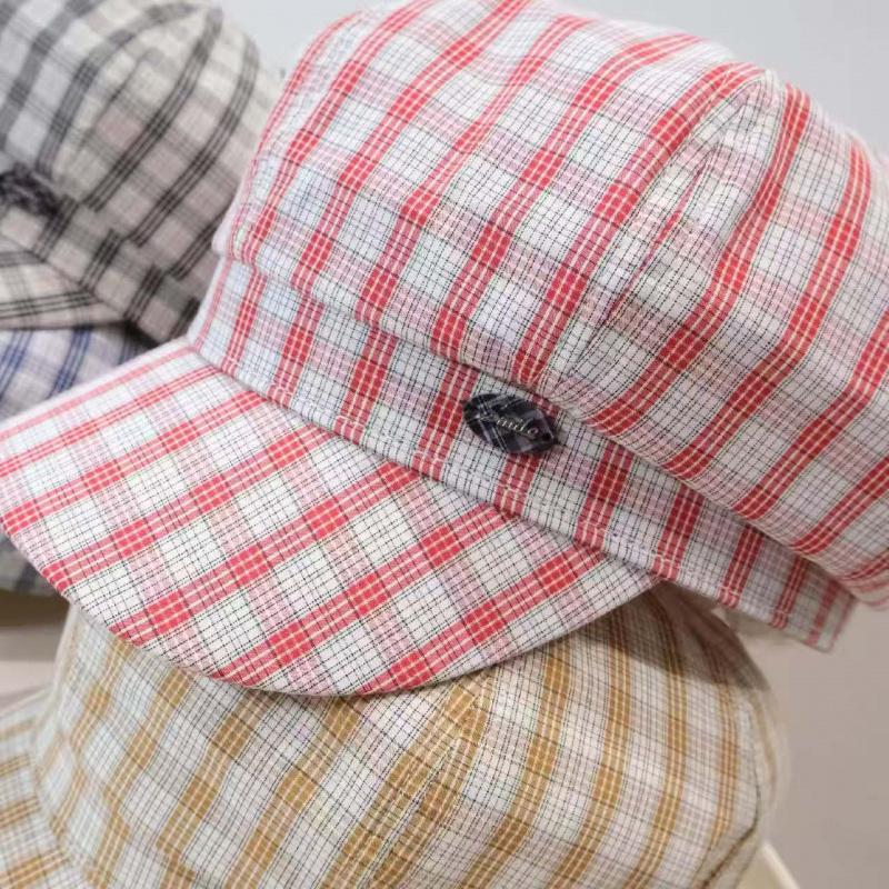 New Vintage Plaid Octagonal Beret Hat Women Cute Metal Label Cloud Beret Newsboy Cap All-Match Spring Summer