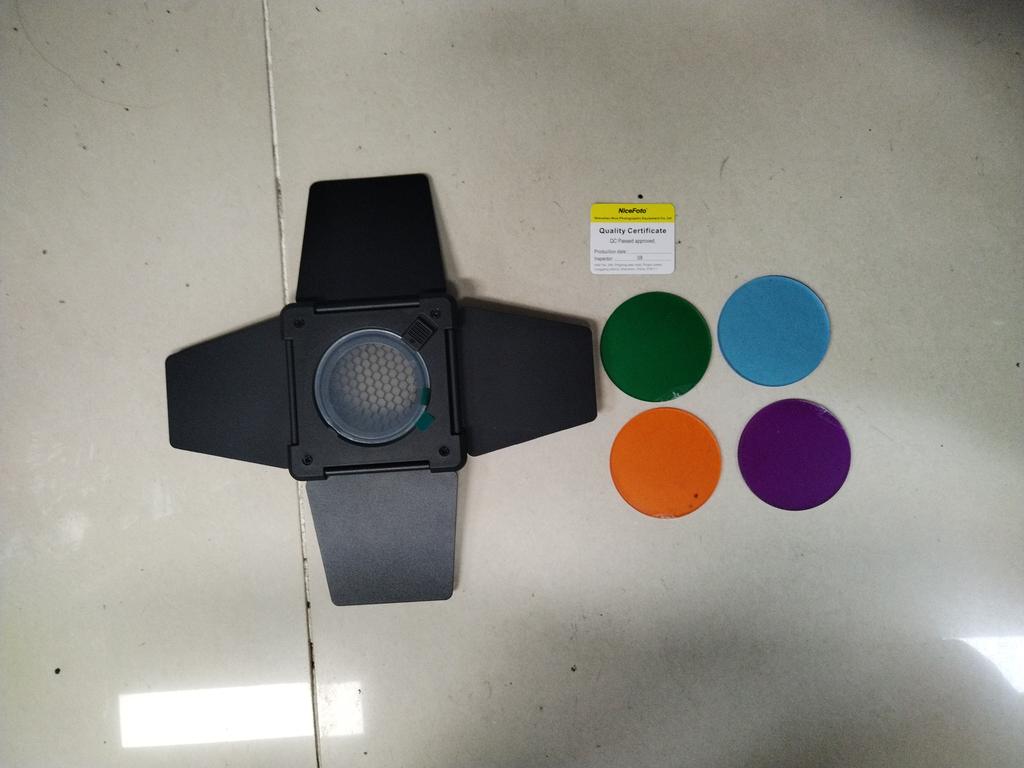 NiceFoto SN-33 Photography Light Barn Door Barndoor with Honeycomb Grid 5pcs Color Filters for Mini