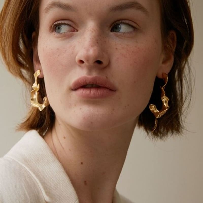 

OOZE Wavy line 06 E Gold