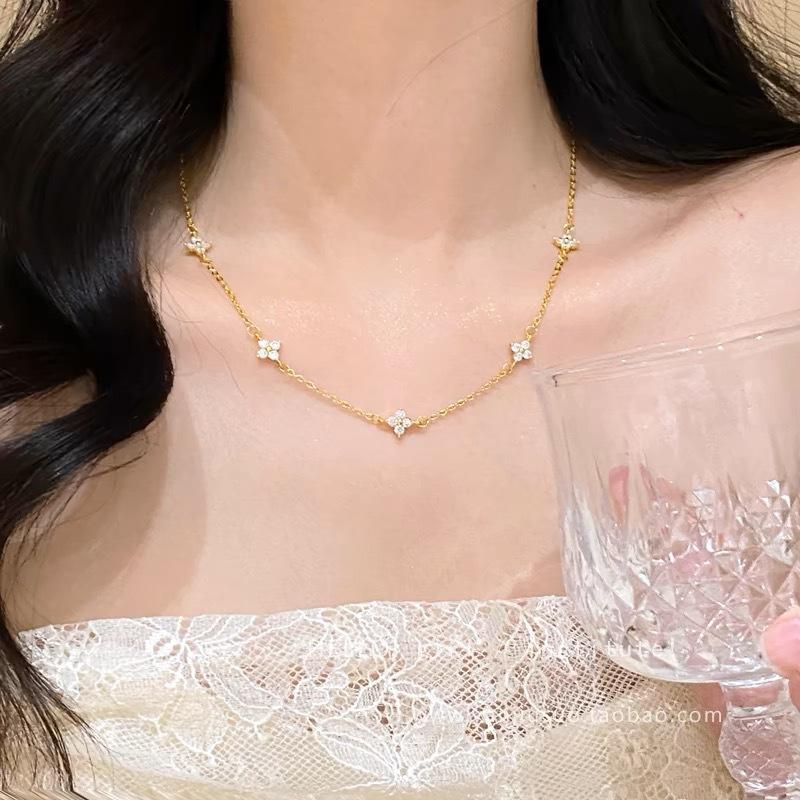 Simple Temperament Golden Beanie Necklace Female