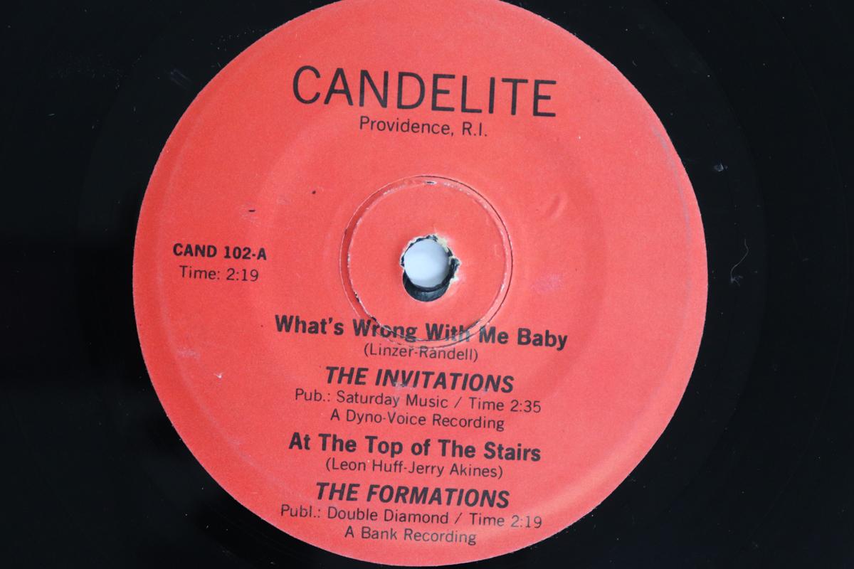 

7inch Record INVITATIONS, FORMATIONS,PRODUCERS, - What s Wrong With Me Baby, At The T CAND102 CANDELITE UK Soul/Funk Used