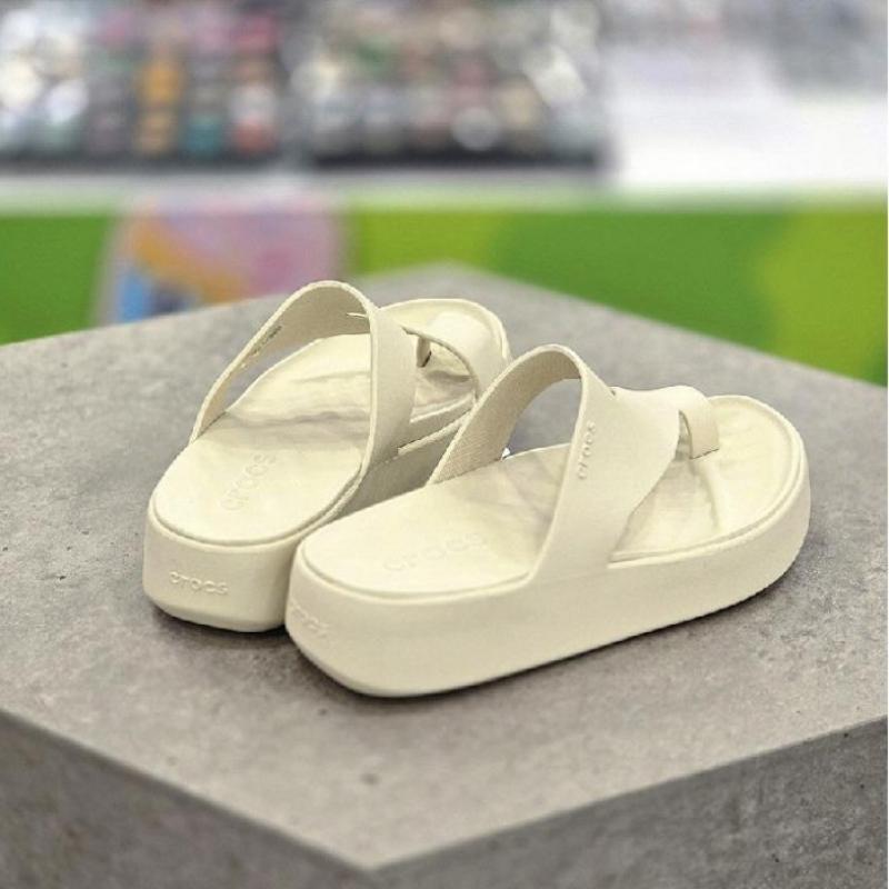 Crocs Hc19 Getaway Platform Toe Loop 210834