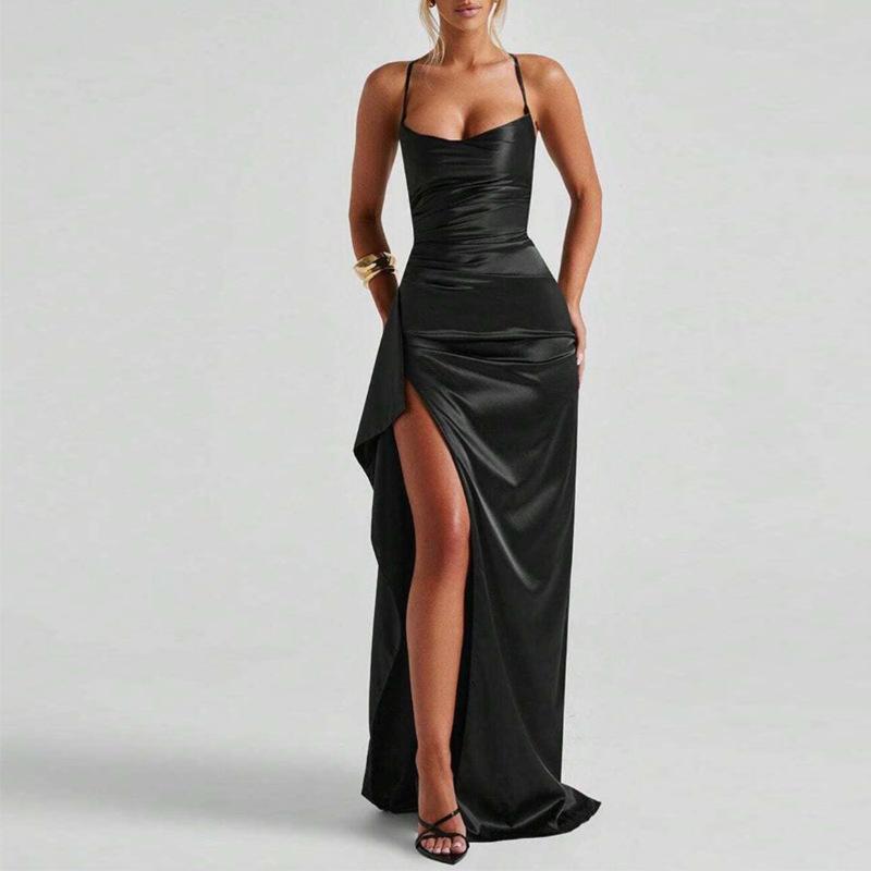 Spring new women's clothing, Europe, America, fashionable and elegant solid color split suspender dress