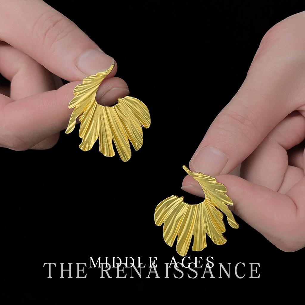 Крылья ангела~ Средневековая тяжелая промышленность Преувеличенные крупные серьги Легкая роскошь Матовое золото Европейские и американские серьги