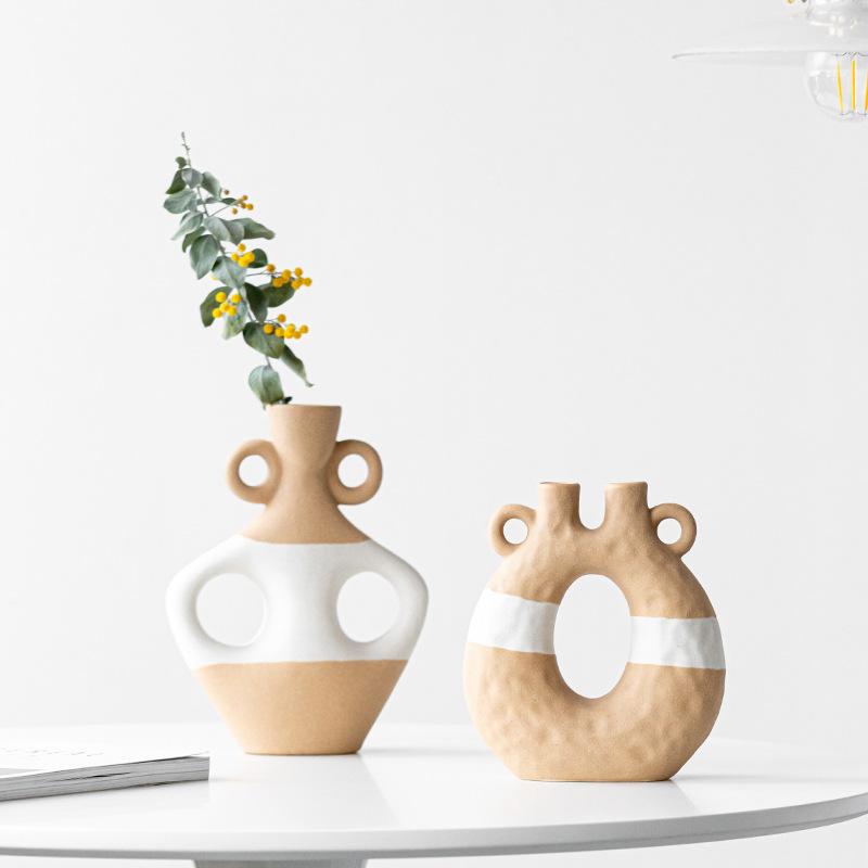 Creative European Two-Color Ceramic Vase, High-End Handicrafts, Dried Flower Arrangement, Desktop Decoration Ornament