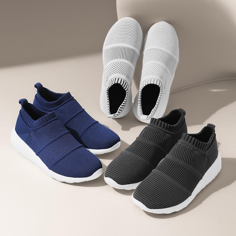 Ultra-light Summer Casual Socks Shoes Men's and Women's Breathable Elastic Lazy Board Shoes Fly-woven Sports Mesh Shoes